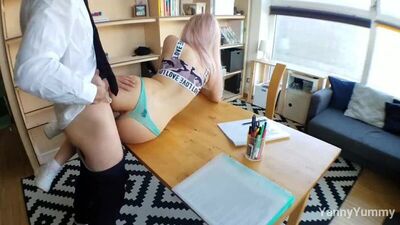Yanny Yummy препод студентка порно