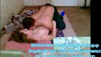 Arkadaşının Karısını Siken Türk Genç