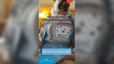 Dana Egyptian صاحب السوبر ماركت فضل يفرش و يقفش فى بزازى و زنقنى عنده فى الشقة [HD 1080, #Девушки кончают, #Домашнее, #Порно, #