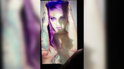 Unloading on Lena Scissorhands topless