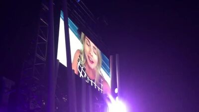 Эмили благодарит Олисити фандом за победу в номинации «Ship Of The Year», часть первая