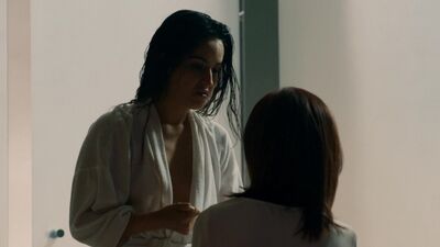 Alicia Jaziz, Marianna Burelli - Ingobernable s01e01 (2017) HD 1080p Nude? Hot! Watch Online / Алисия Запьен - Неуправляемая