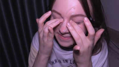 Любительский минет закончился водопадом спермы на ее милое личико