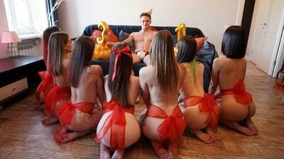 Групповой подарочек имениннику