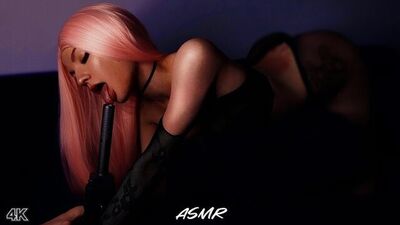 ASMR. Микрофон в губах блондинки