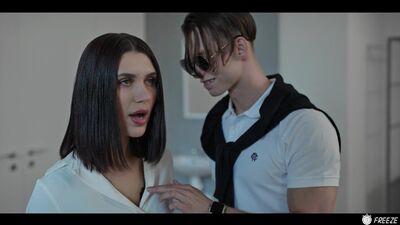 У меня тут училка подвисла! Расколдую ее