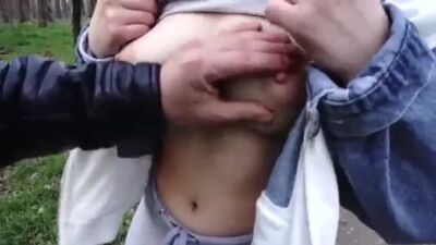 Какие упругие сиськи, теперь тебе не отвертеться от ебли