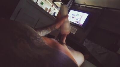 Смачно передернул на тройничок