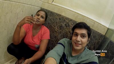 Эти индусы совсем срам потеряли