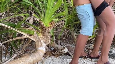 Перепихон на берегу океана