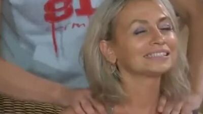 Сладостные желания одинокой милфочки