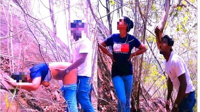 Чего его без дела на природе гулять?