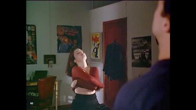 Голая Холли Мэри Комбс (фильм Причина верить) Holly Marie Combs