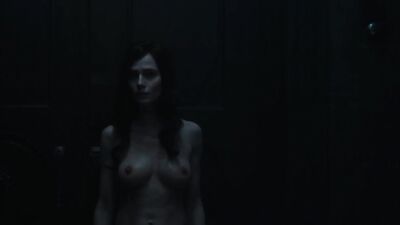 Юлия Снигирь голая грудь в фильме Мастер и Маргарита (Россия,2024)