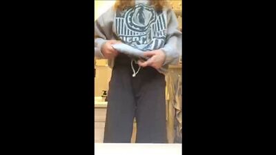 Подрочил голую соседку без лифчика в порно видеочат чат рулетка мастурбирует перископ секс вирт periscope фулл