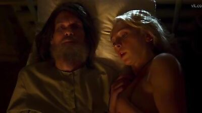 Слив голой Насти Ивлеевой еë сиськи