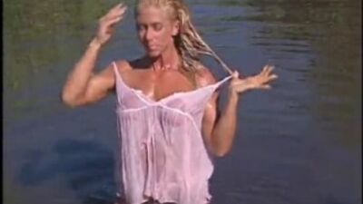 Denise Masino, Karen Konyha and Debi Laszewski - Female Muscle