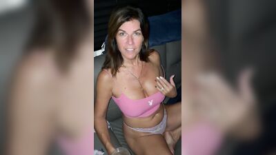 Голая Mary Burke