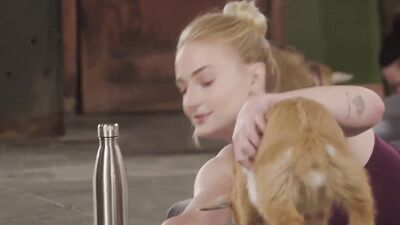 Голая Sophie Turner