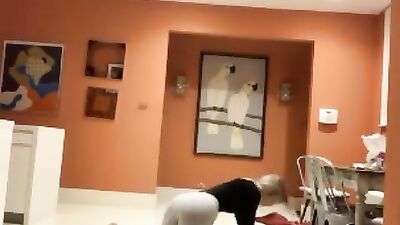 Голая Freya Allan