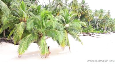 Putri Cinta ХХХ ОнлиФанс