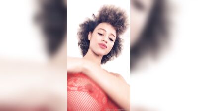 Stormi Maya ХХХ ОнлиФанс