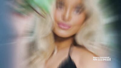 Голая Livvy Dunne