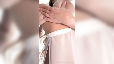 Louisa Khovanski ХХХ ОнлиФанс