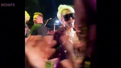 Голая Miley Cyrus