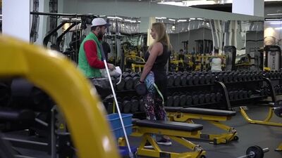 [Владимир Шмонденко] Мастер Спорта притворился УБОРЩИКОМ в ЗАЛЕ #3 | GYM PRANK