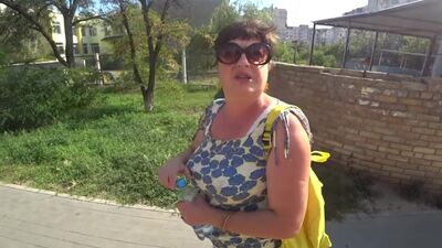 [Сергей Яцкоборовский] МАМА ГОТОВИТ ХОТ-ДОГ ЗА 70 РУБЛЕЙ (26 ГРИВЕН)