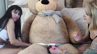 Ember Snow ХХХ ОнлиФанс