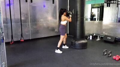 Ember Snow ХХХ ОнлиФанс