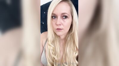 Голая SammyThighs