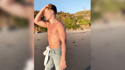 Голая Nikita Dragun