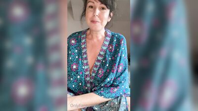 MrsPJHaverstock ХХХ ОнлиФанс