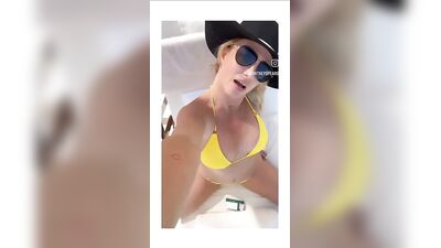 Голая Britney Spears