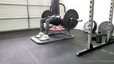 Ember Snow ХХХ ОнлиФанс