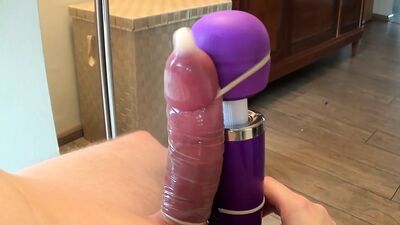 Мужской оргазм от вибратора и госпожи Sophie