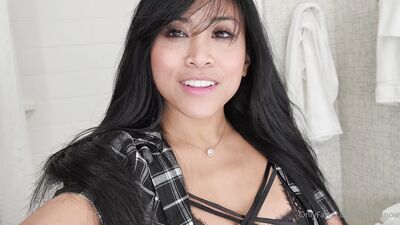 Ember Snow ХХХ ОнлиФанс