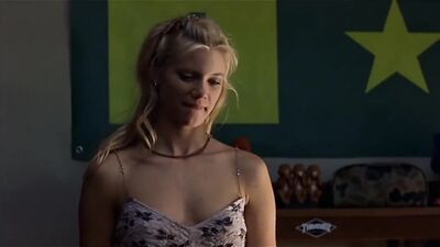 Голая Amy Smart