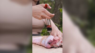 Голая Kira Outdoors