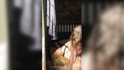 Pissqu33n ХХХ ОнлиФанс