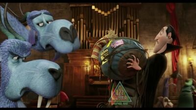 Озвучка Монстры на каникулах, брат: Хотел «У Гагика»