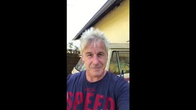 Михаэль из In Extremo поздравляет с Пасхой на русском