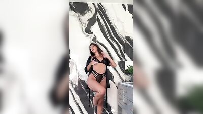 Голая MikalaFuente