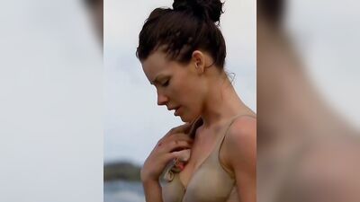 Голая Evangeline Lilly
