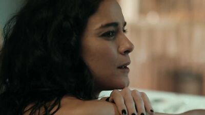 Голая Alice Braga