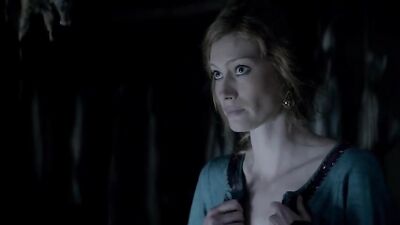 Голая Alyssa Sutherland