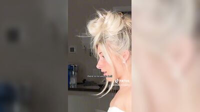 Голая Carrie June